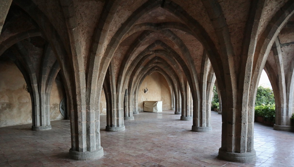 La suggestiva Cripta di Villa Cimbrone