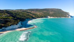 Le spiagge bianche delle Marche, gioielli mozzafiato