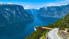 Lo spettacolare belvedere sul fiordo in Norvegia